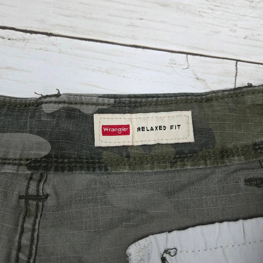 Wrangler cargo shorts